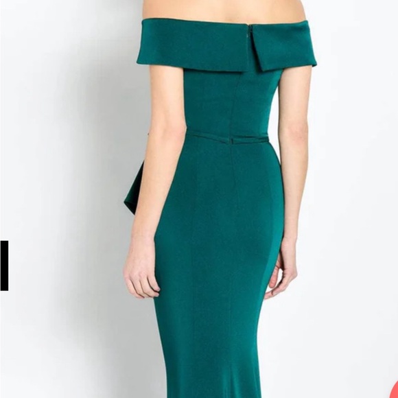 Stunning beautiful dress! - Picture 3 of 6